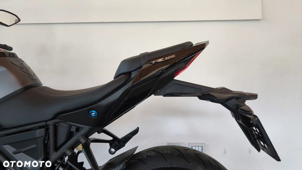 VOGE R125 - 32