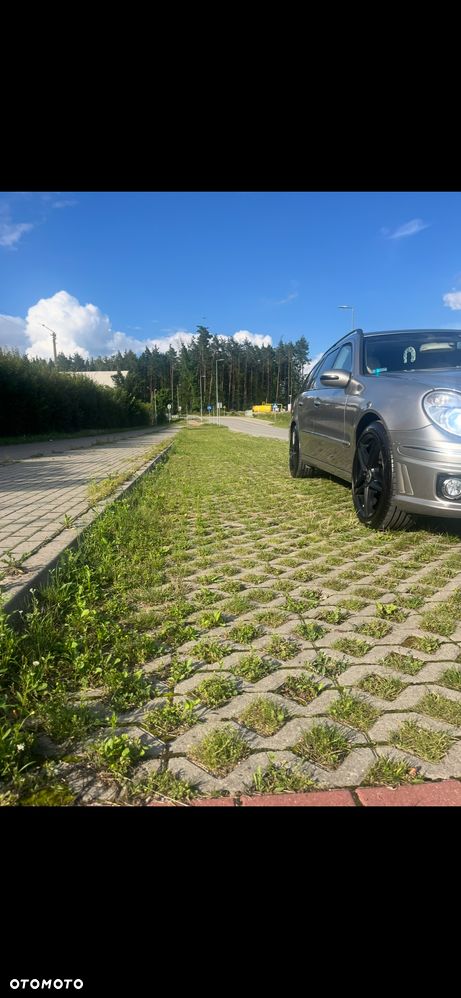 Mercedes-Benz Klasa E 320 4-Matic T Elegance - 4