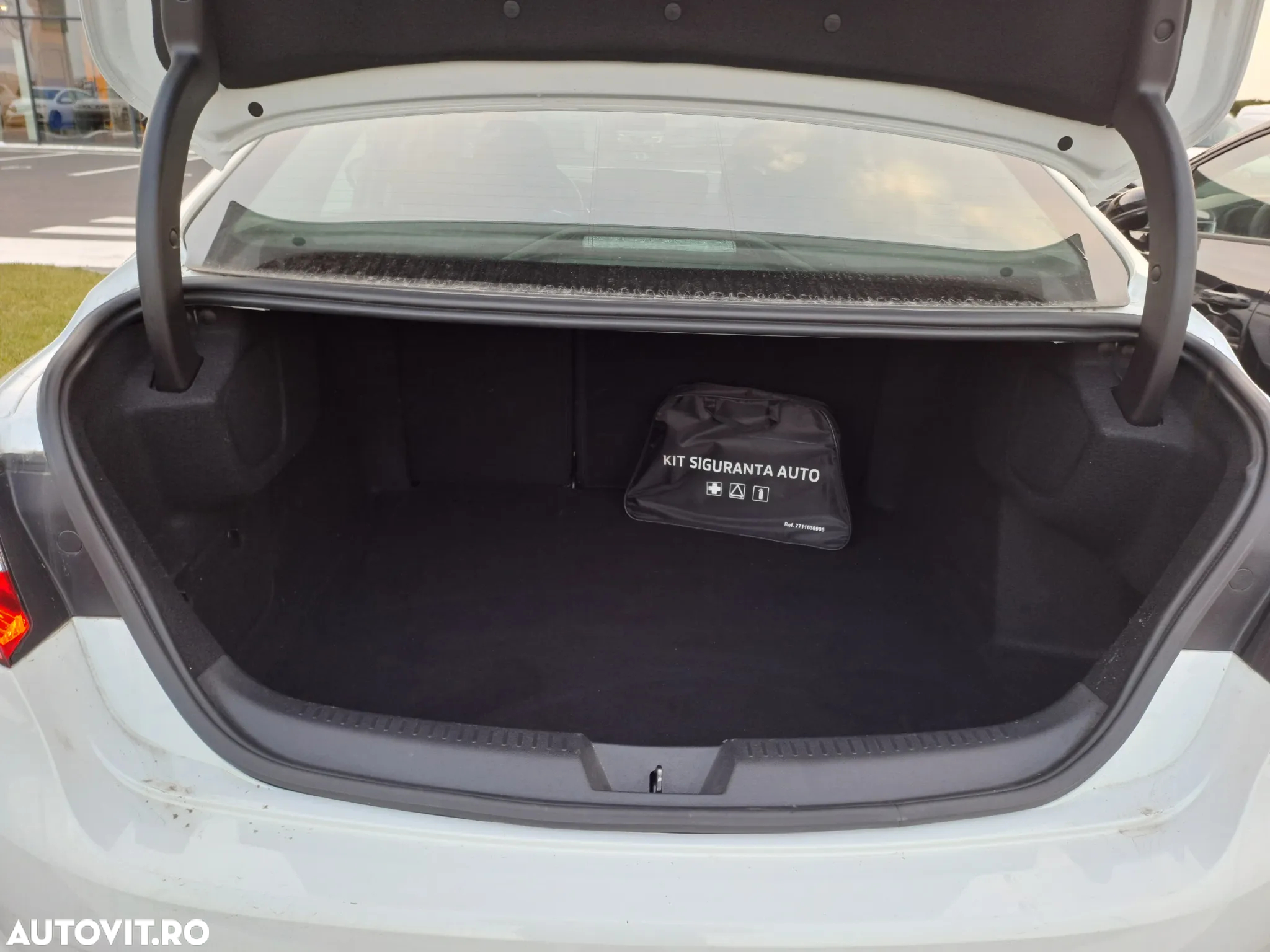 Renault Megane Blue dCi 115 Authentic - 13
