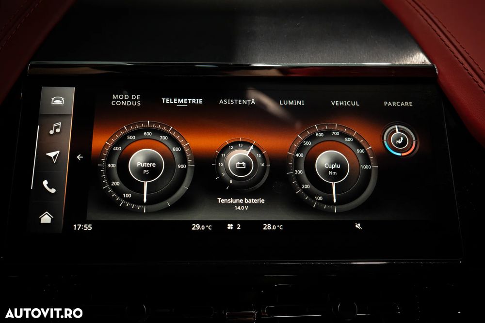 Aston Martin DBX - 22