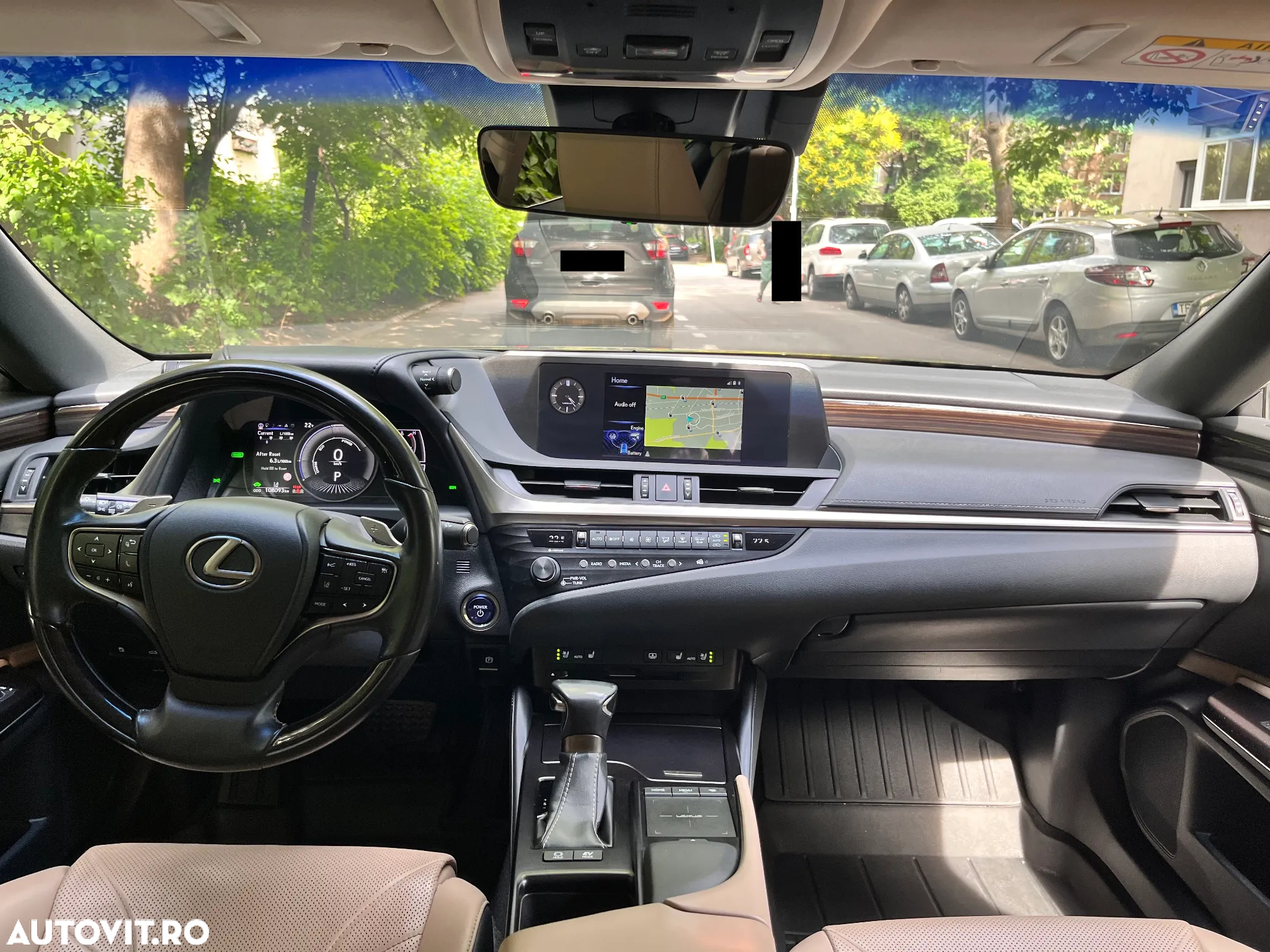 Lexus Seria ES 300h 2.5 TNGA HV 25H- 4X2 CVT Executive - 10