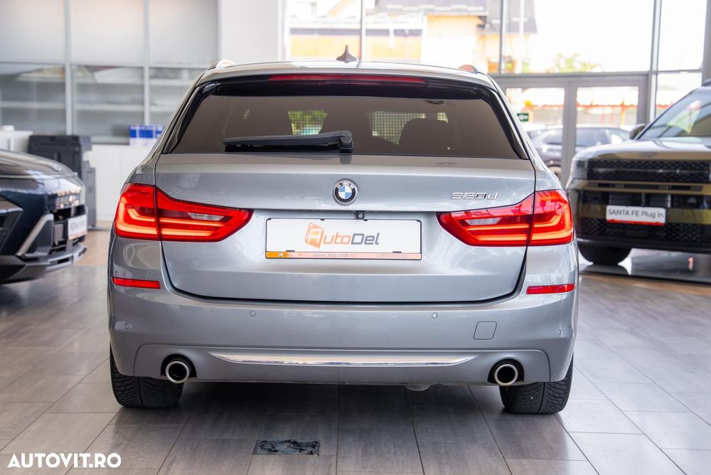 BMW Seria 5 520d Aut. Luxury Line - 11