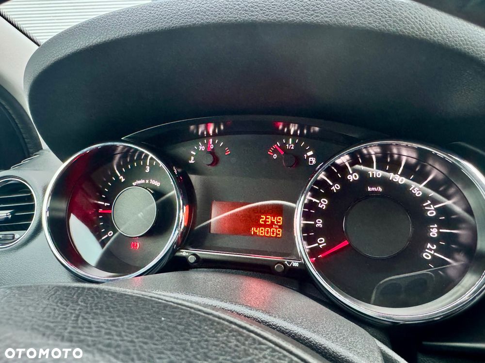 Peugeot 3008 1.6 BlueHDi Style S&S - 37