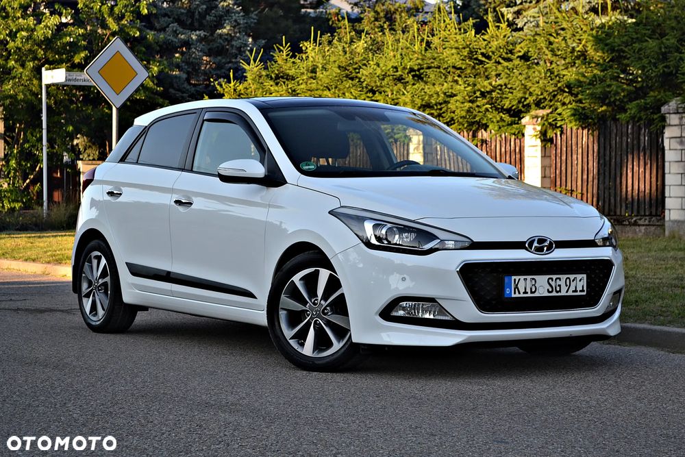 Hyundai i20 1.2 YES Gold - 21