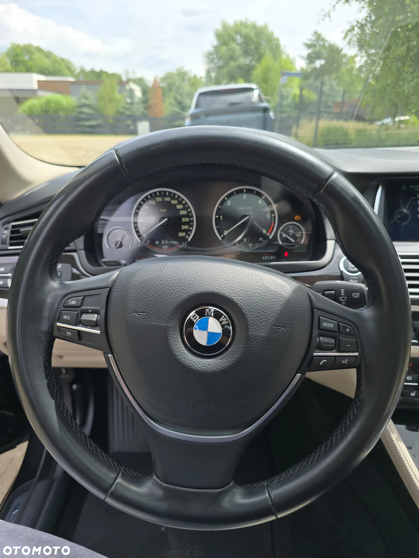BMW Seria 5 520d xDrive Luxury Line - 11