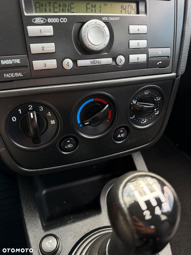 Ford Fiesta 1.3 - 16