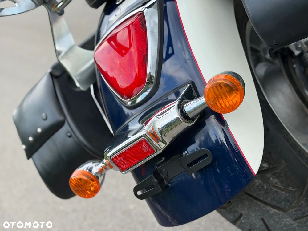 Suzuki Boulevard - 19