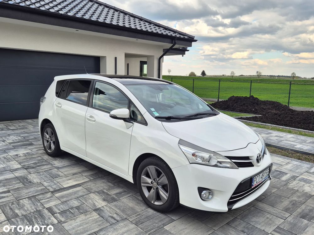 Toyota Verso 1.6 D-4D Premium - 6