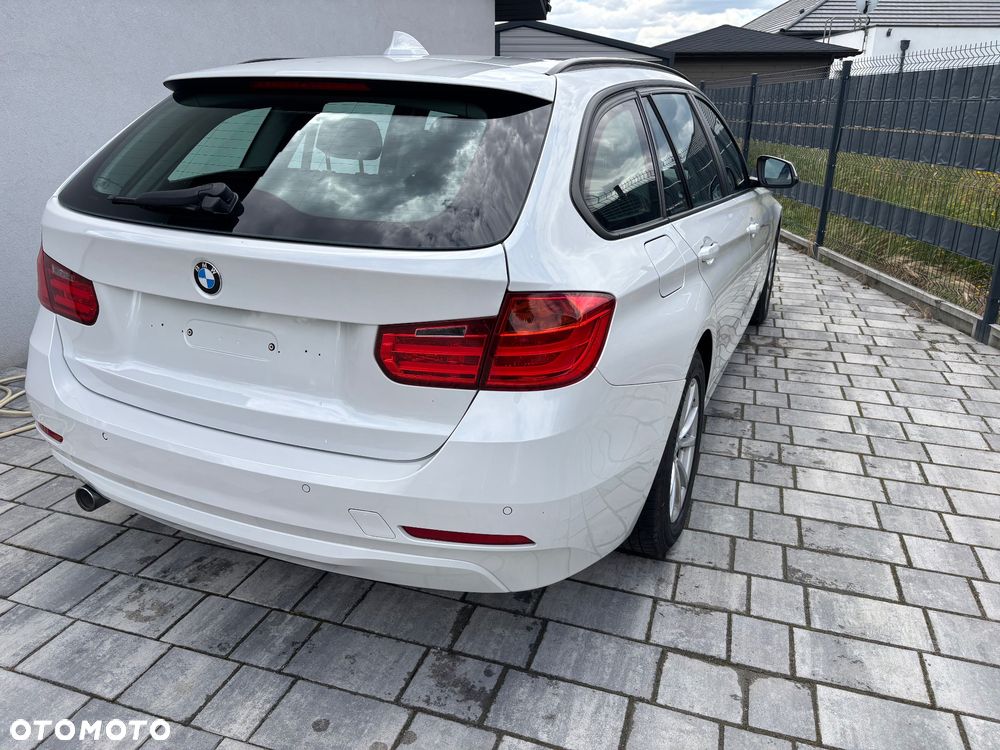 BMW Seria 3 316d - 13
