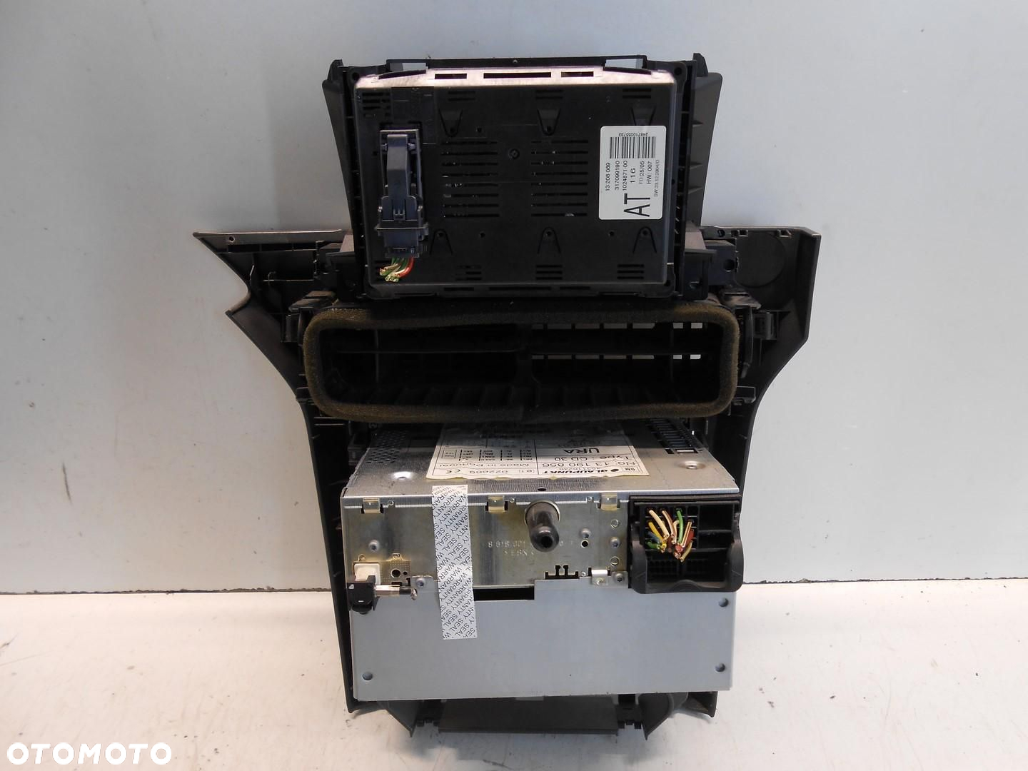 RADIO CD WYŚWIETLACZ KRATKI NAWIEWU OPEL ASTRA III H # - 2