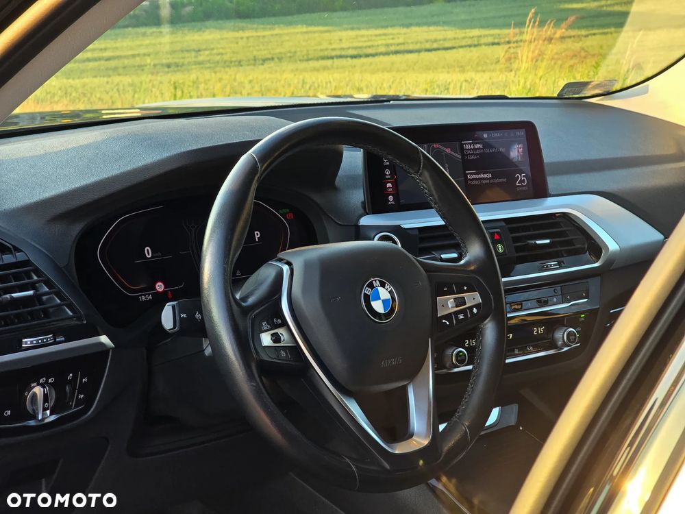 BMW X3 xDrive20d - 19