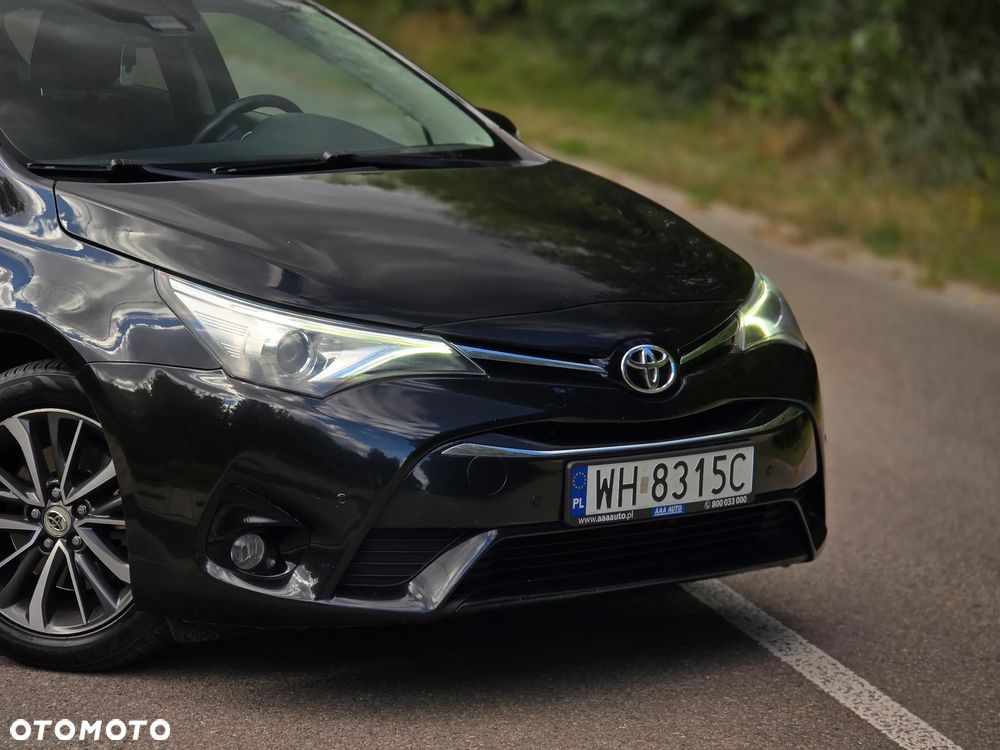 Toyota Avensis 2.0 D-4D Premium - 36