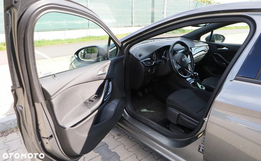 Opel Astra 1.6 T Dynamic S&S - 6