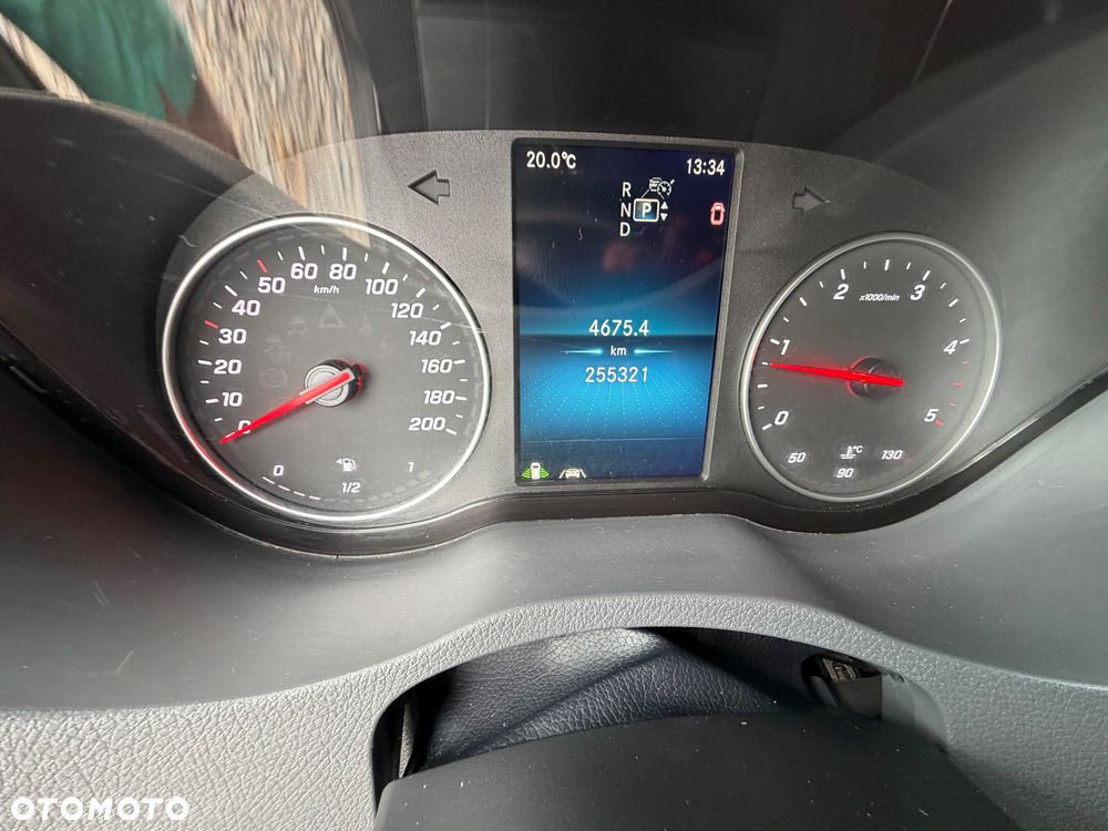 Mercedes-Benz SPRINTER - 31