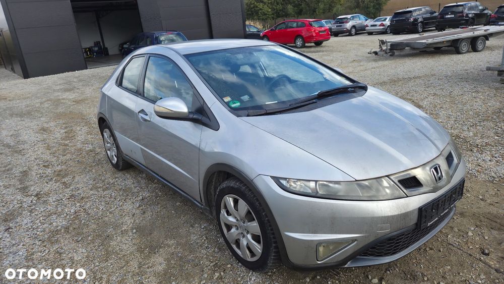 Honda Civic 2010 photo 2
