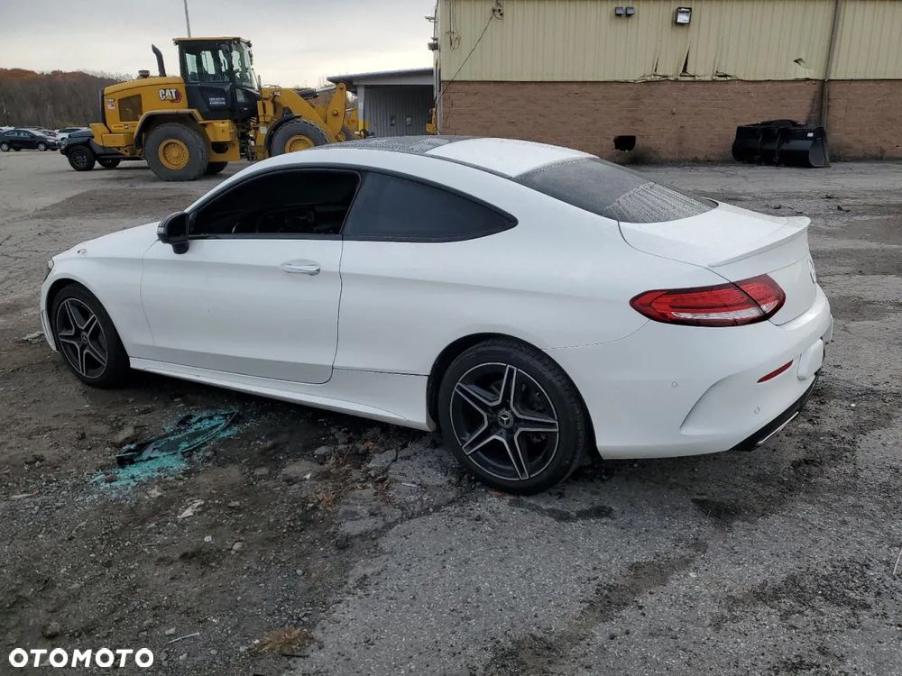 Mercedes-Benz Klasa C 300 4Matic 9G-TRONIC AMG Line - 9