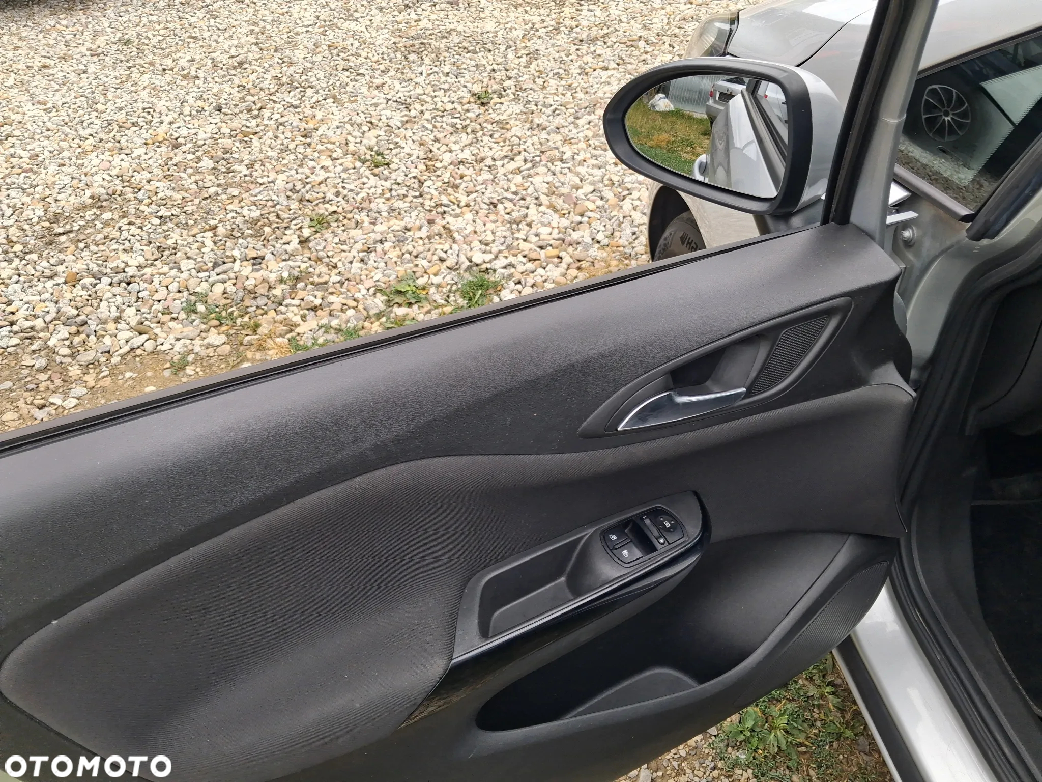 Opel Corsa 1.0 T GPF Cosmo S&S - 10