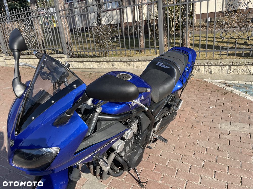 Yamaha FZS - 2