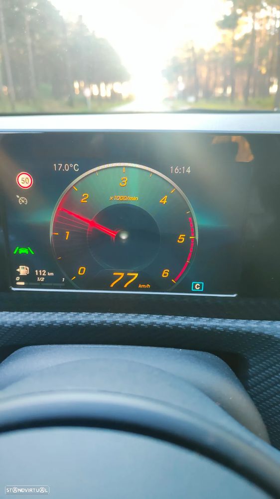 Mercedes-Benz CLA 180 d - 13