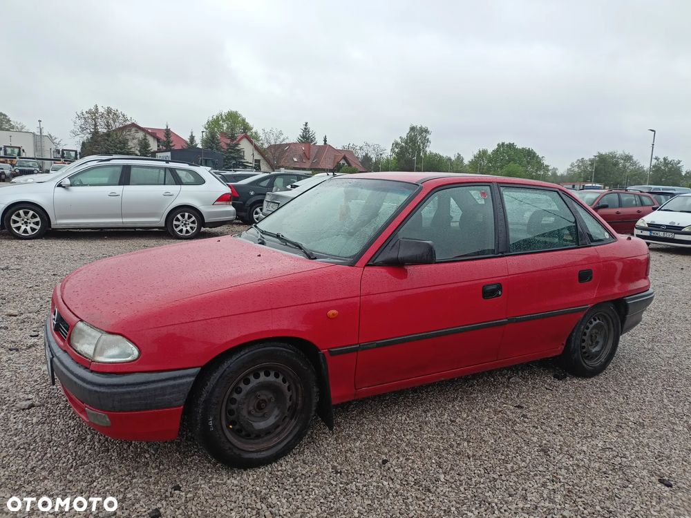 Opel Astra - 1