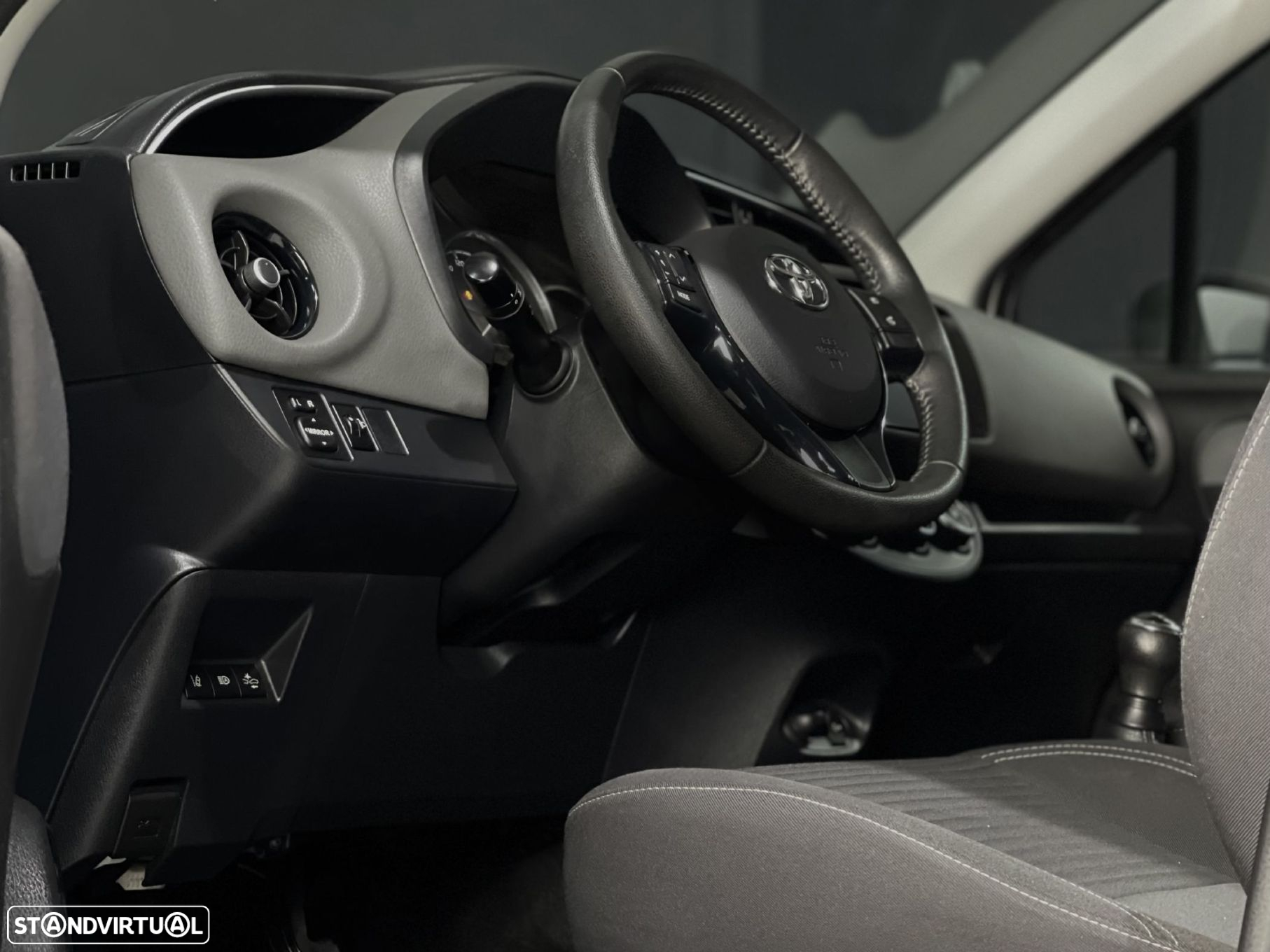Toyota Yaris - 2