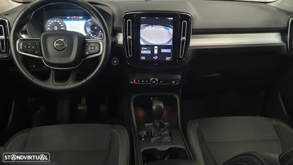 Volvo XC 40 2.0 D3 Momentum Core - 16