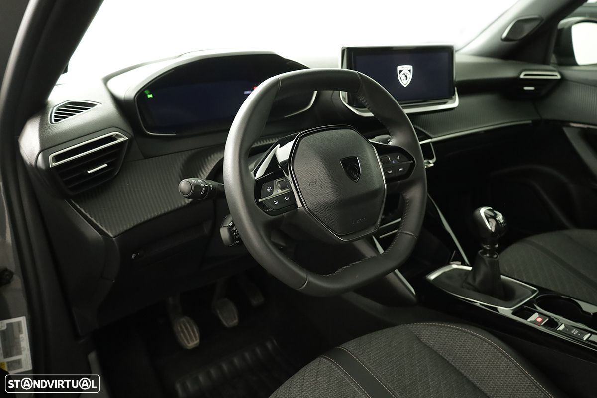 Peugeot 2008 1.2 PureTech Allure - 6