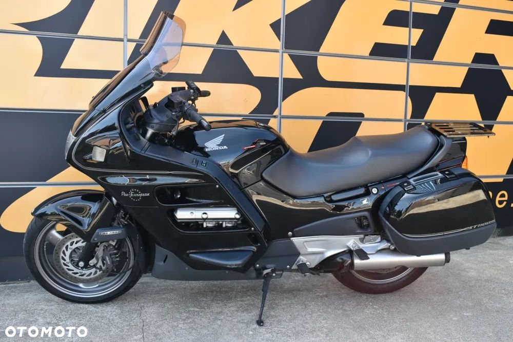 Honda ST - 8