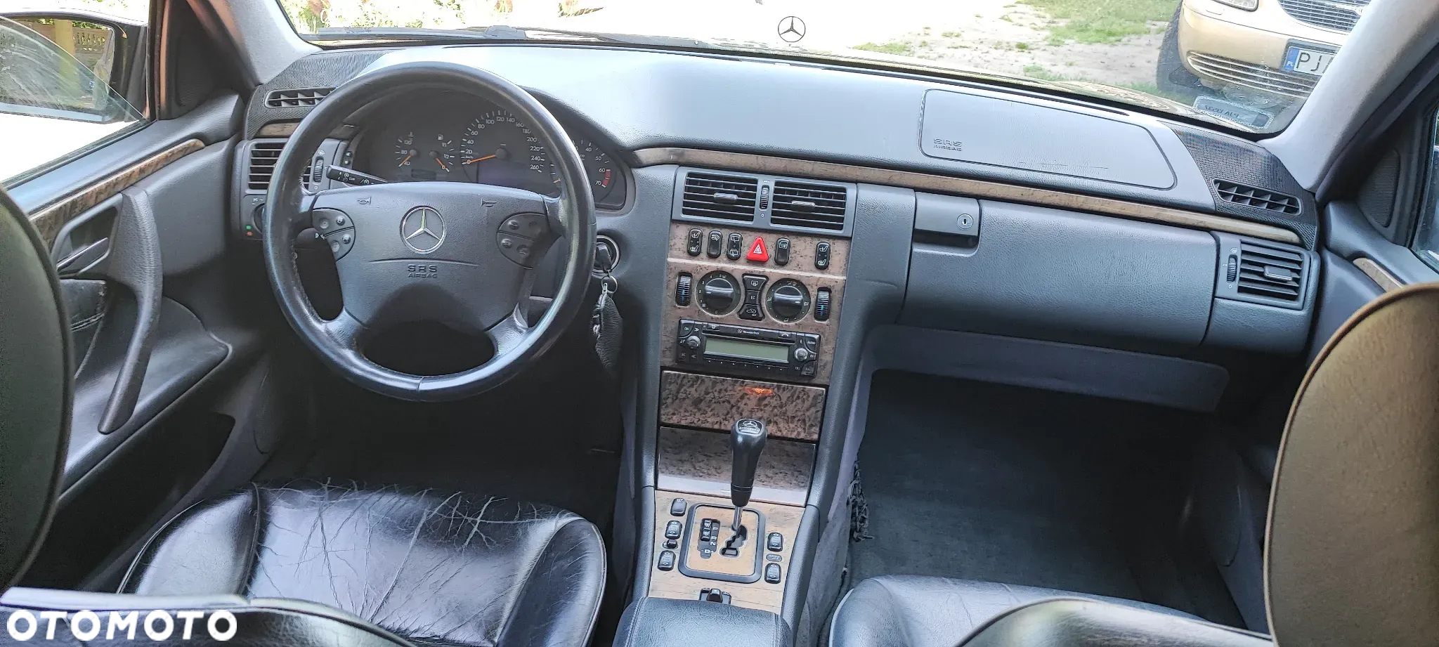 Mercedes-Benz Klasa E 280 T Avantgarde - 17