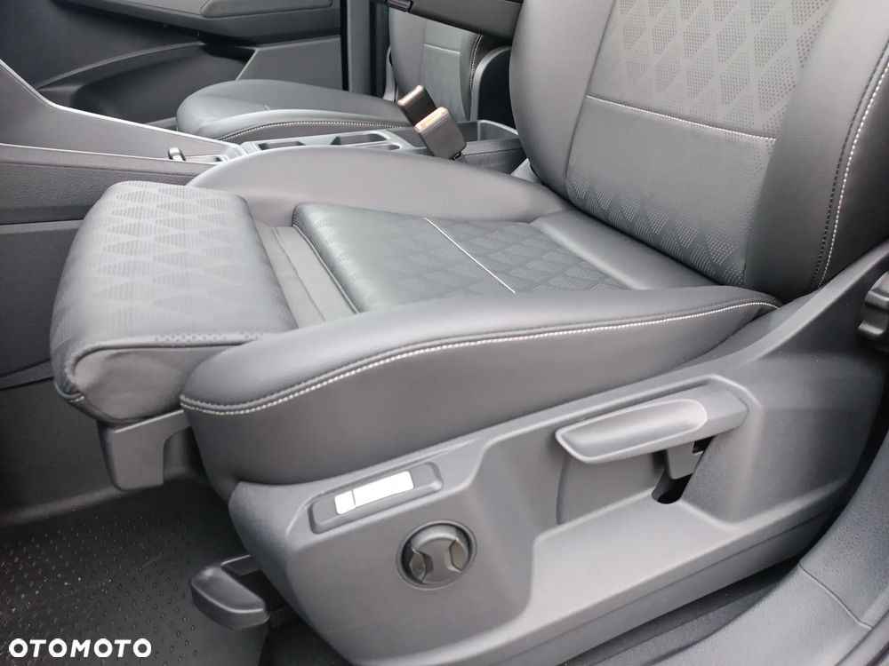 Ford Transit Connect - 12