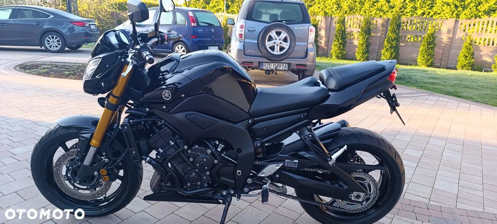 Yamaha FZ8 - 3