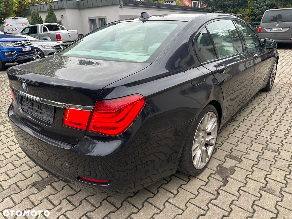 BMW Seria 7 - 11