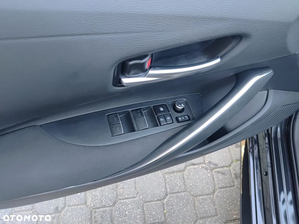 Toyota Corolla 1.8 Hybrid Comfort - 8
