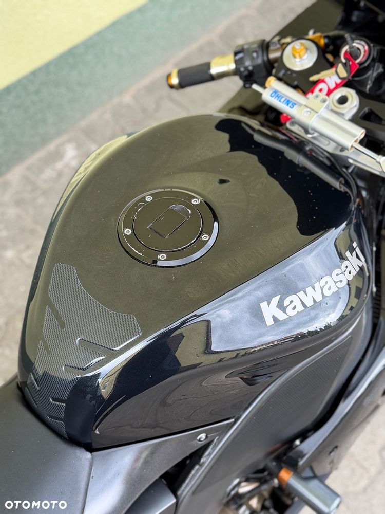 Kawasaki ZXR - 17
