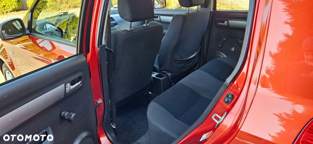 Suzuki Swift 1.3 Limited 25 - 10