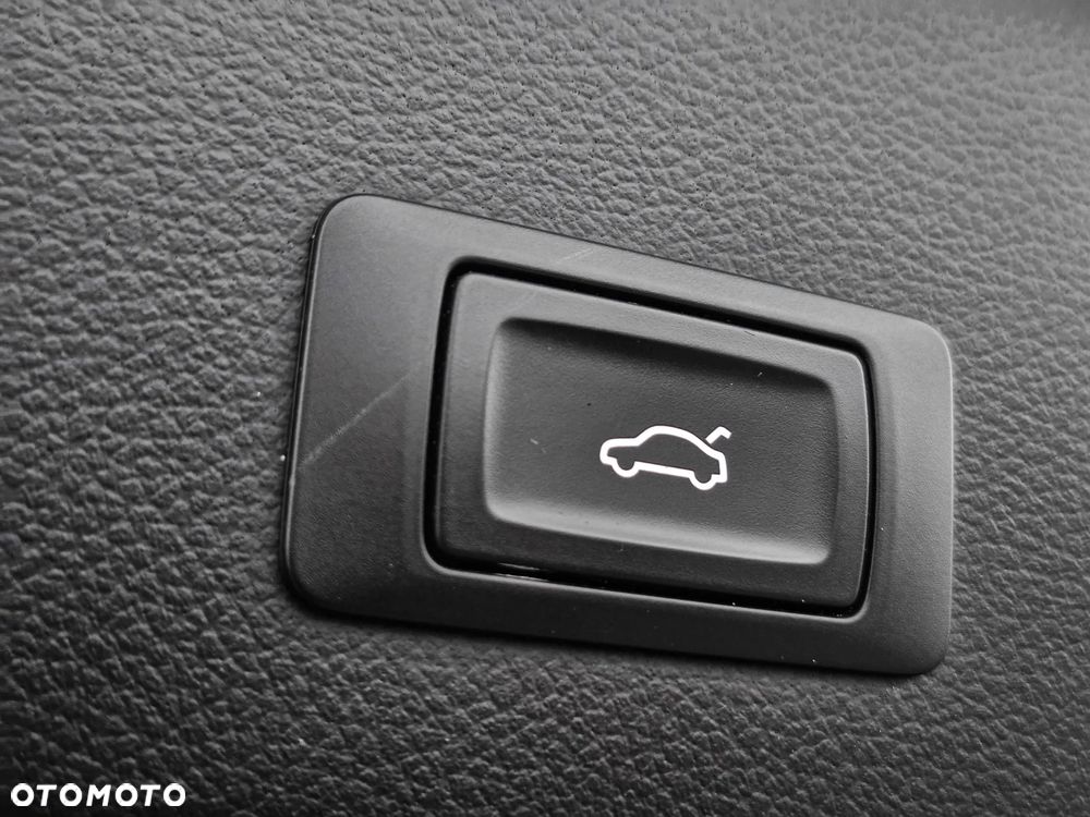 Audi A6 Avant 3.0 TDI quattro S tronic - 15