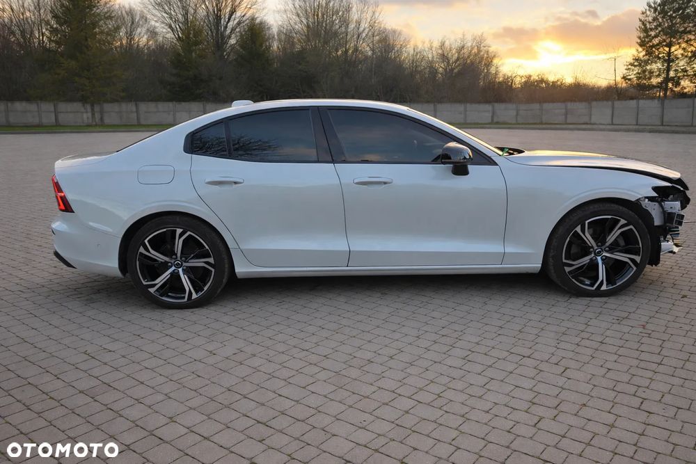 Volvo S60 B5 B AWD R-Design - 5