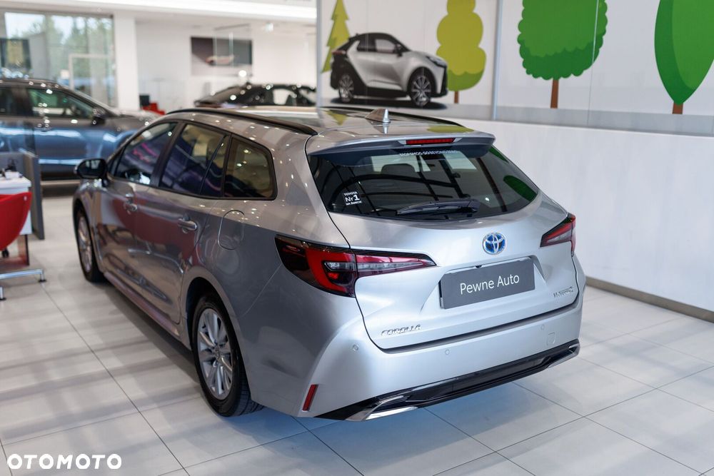 Toyota Corolla 1.8 Hybrid Comfort - 23