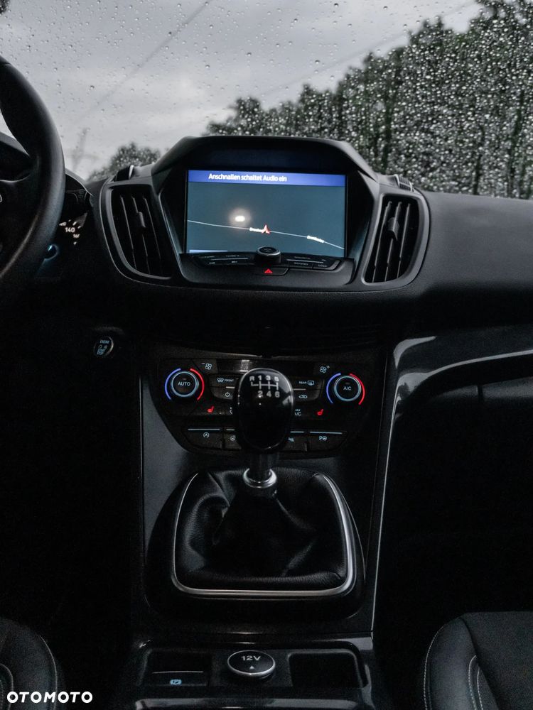 Ford Kuga 2.0 TDCi 4x4 Titanium - 23