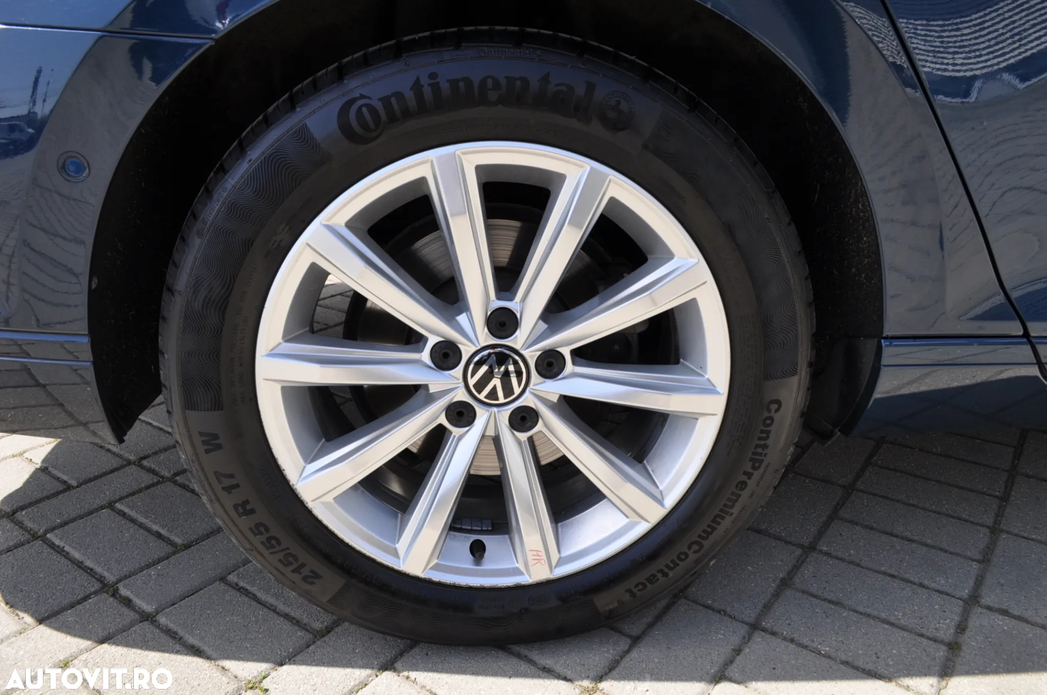 Volkswagen Passat Variant 2.0 TDI SCR DSG 4Motion Business - 24