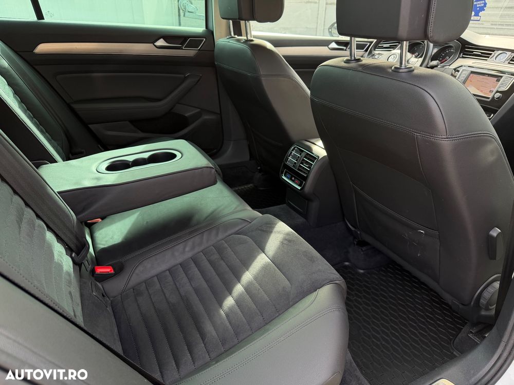 Volkswagen Passat 2.0 TDI DSG Highline - 10
