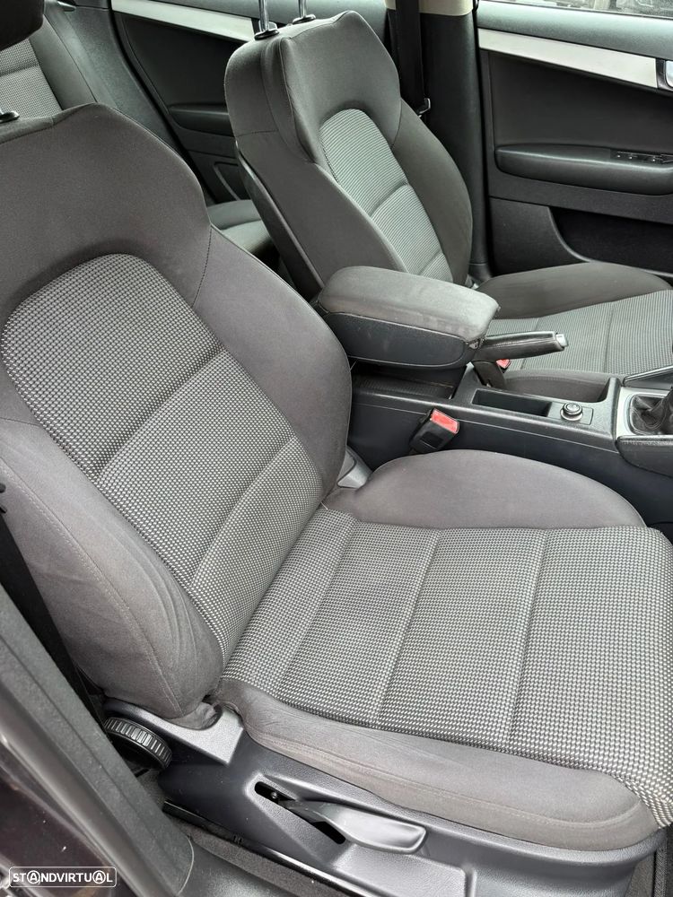 Audi A3 Sportback 2.0 TDi Ambiente - 12