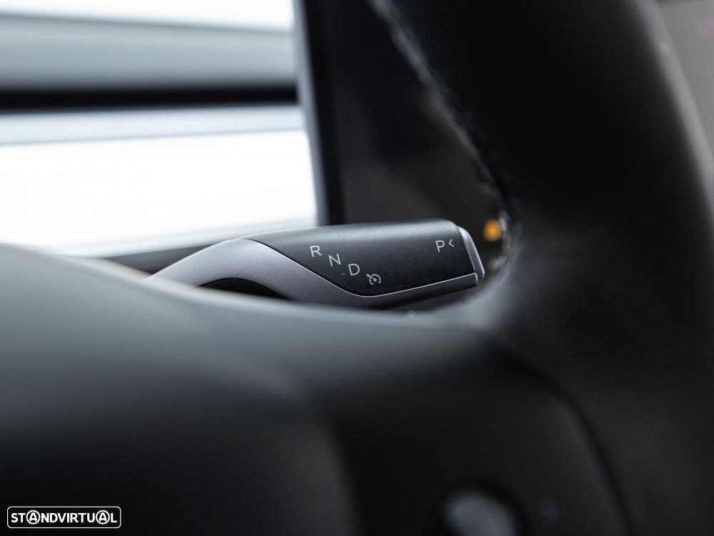 Tesla Model 3 RWD RWD - 19