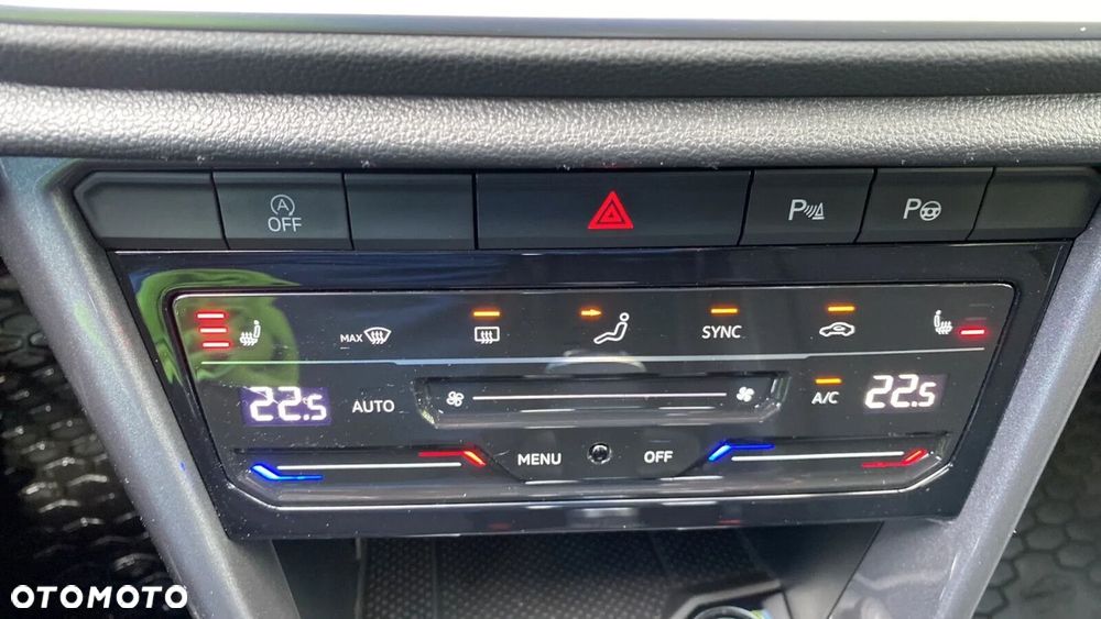 Volkswagen T-Roc - 21