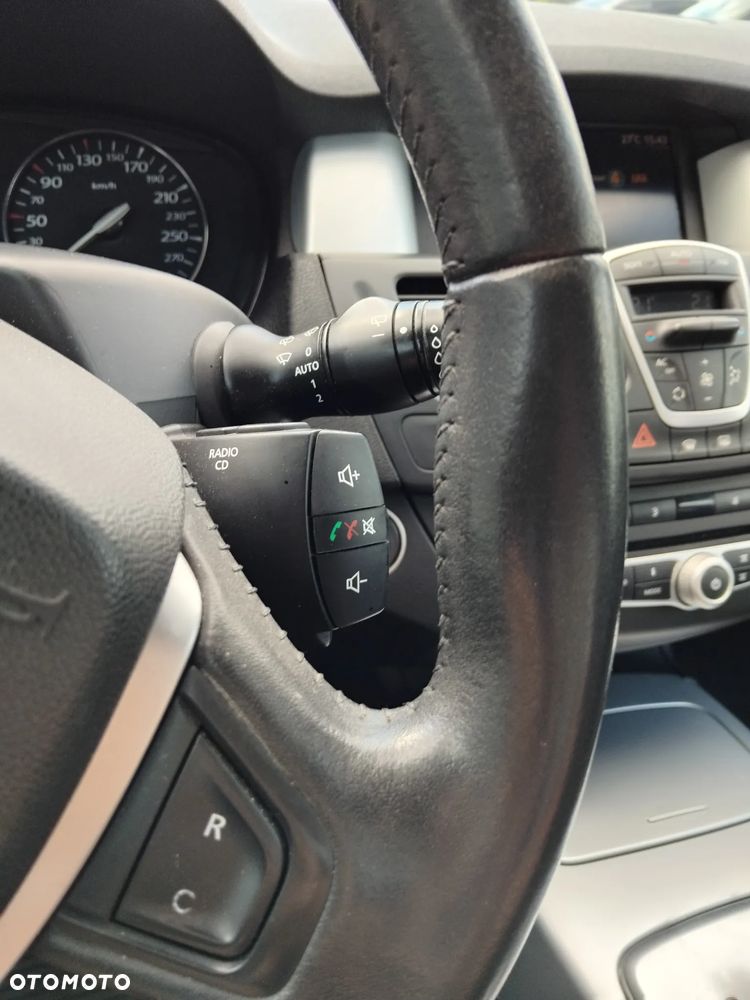 Renault Laguna 2.0 DCi FAP Initiale - 9