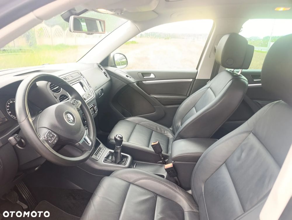 Volkswagen Tiguan 2.0 TDI Perfectline - 16