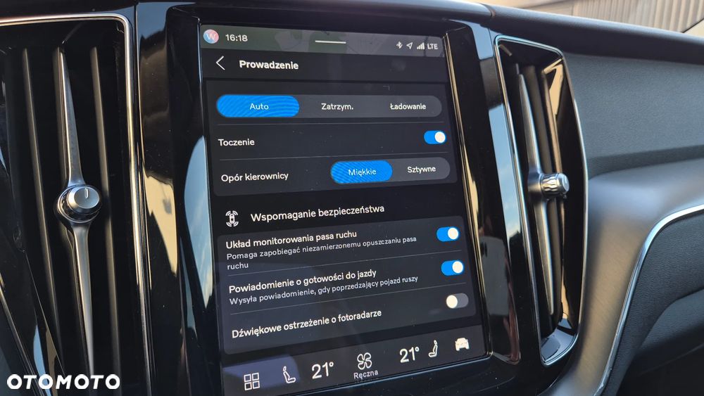 Volvo XC 60 T6 Plug-In Hybrid AWD Core - 16
