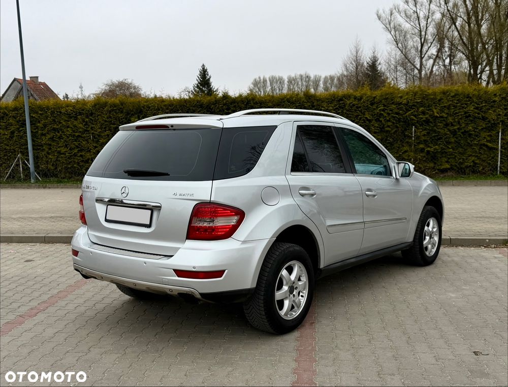 Mercedes-Benz ML - 4