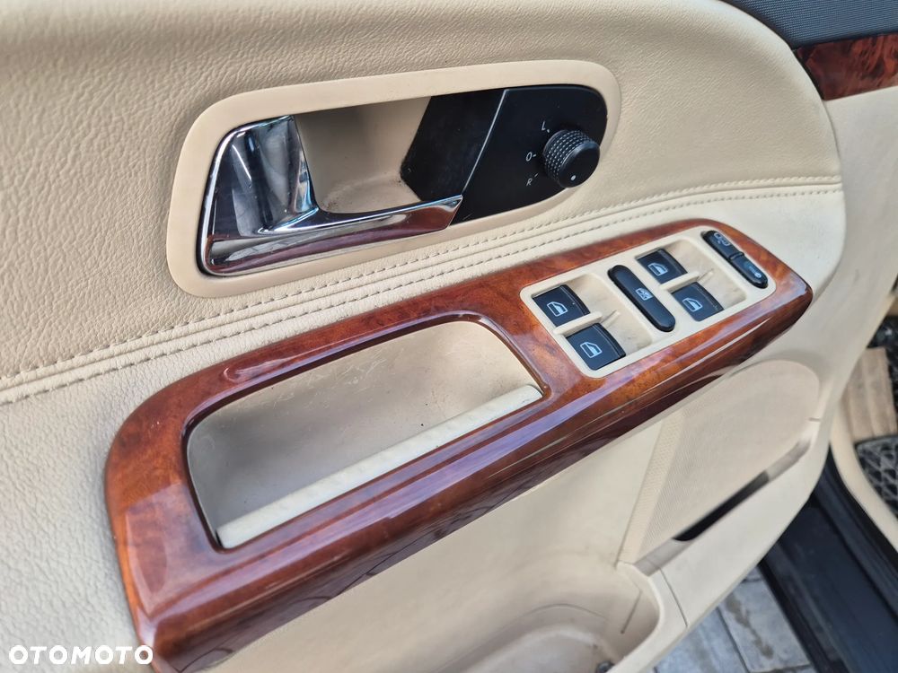 Volkswagen Sharan 1.9 TDI Automatik Highline - 28