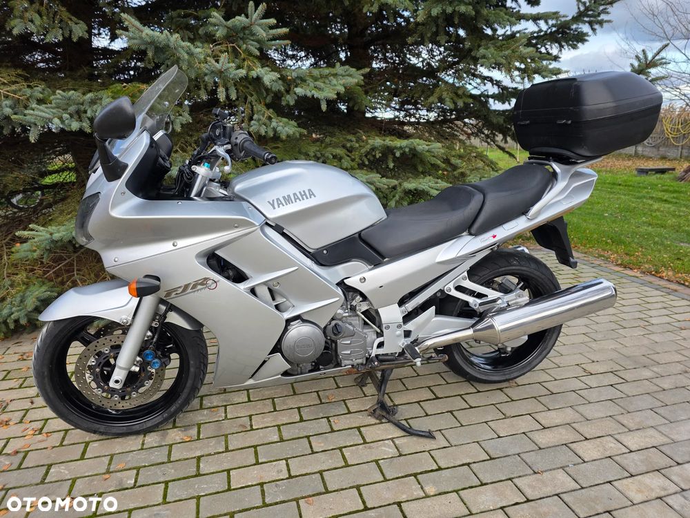 Yamaha FJR - 38